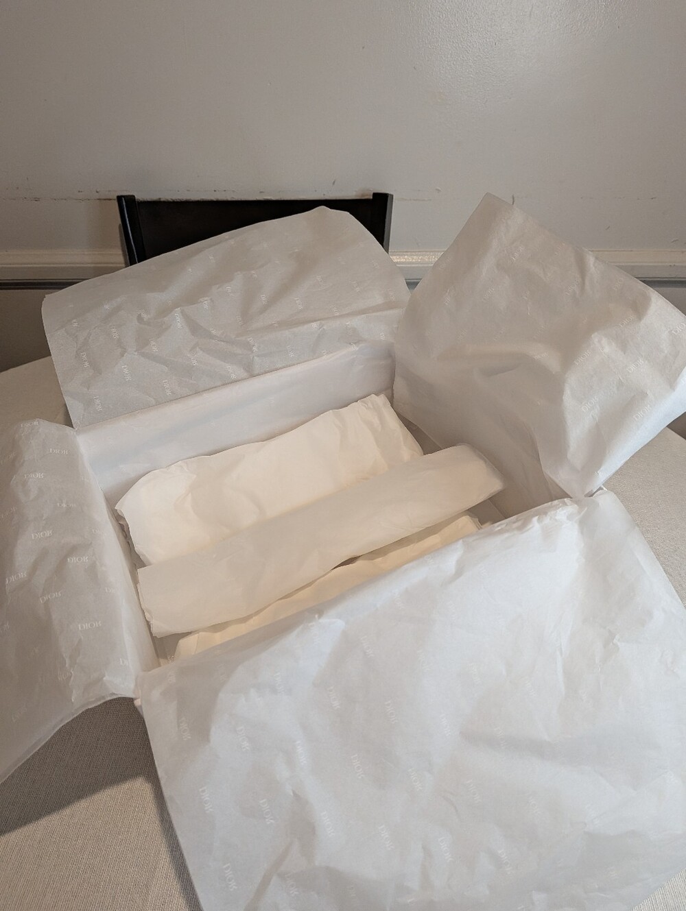 DIOR Empty Gift Storage Box - Picture 6 of 9